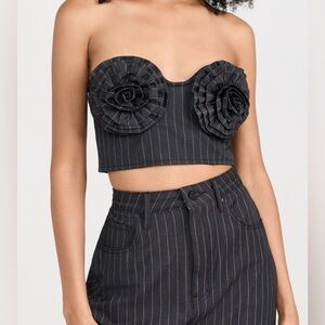 AFRM rosette crop top and matching maxi skirt
Top size Large
Skirt size-M
New